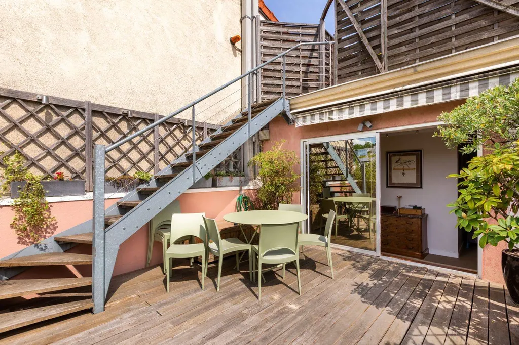 A Vendre Appartement Familial en duplex - Terrasse et Rooftop / Suresnes 92150