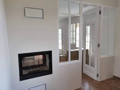 ravaux de rénovation et extension avec des architectes d'intérieur à Marseille 13013 cheminé et verrière en bois