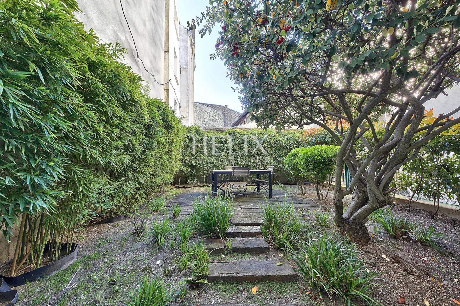 Appartement avec jardin dans le centre ville de Saint Germain en Laye