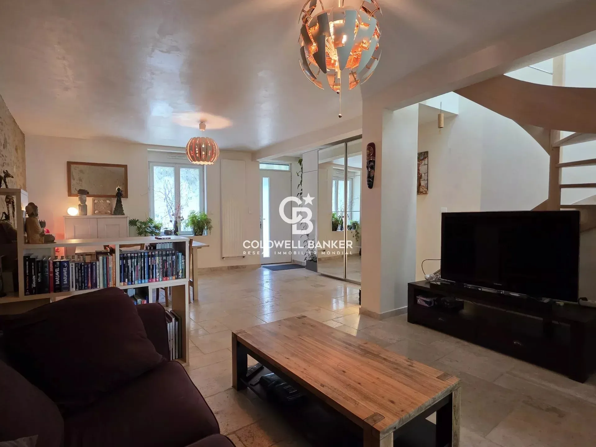 acheter une maison rénovée à vendre proche gare du Mans avec jardin