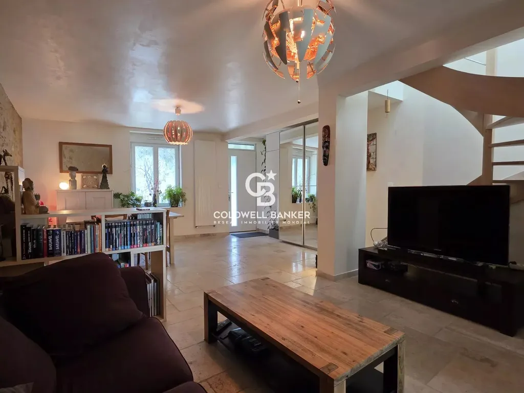 acheter une maison rénovée à vendre proche gare du Mans avec jardin