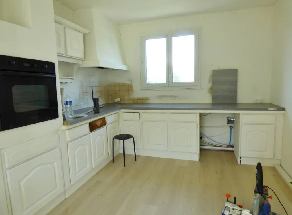 acheter une maison à étage entièrement  rénovée proche oissel 76