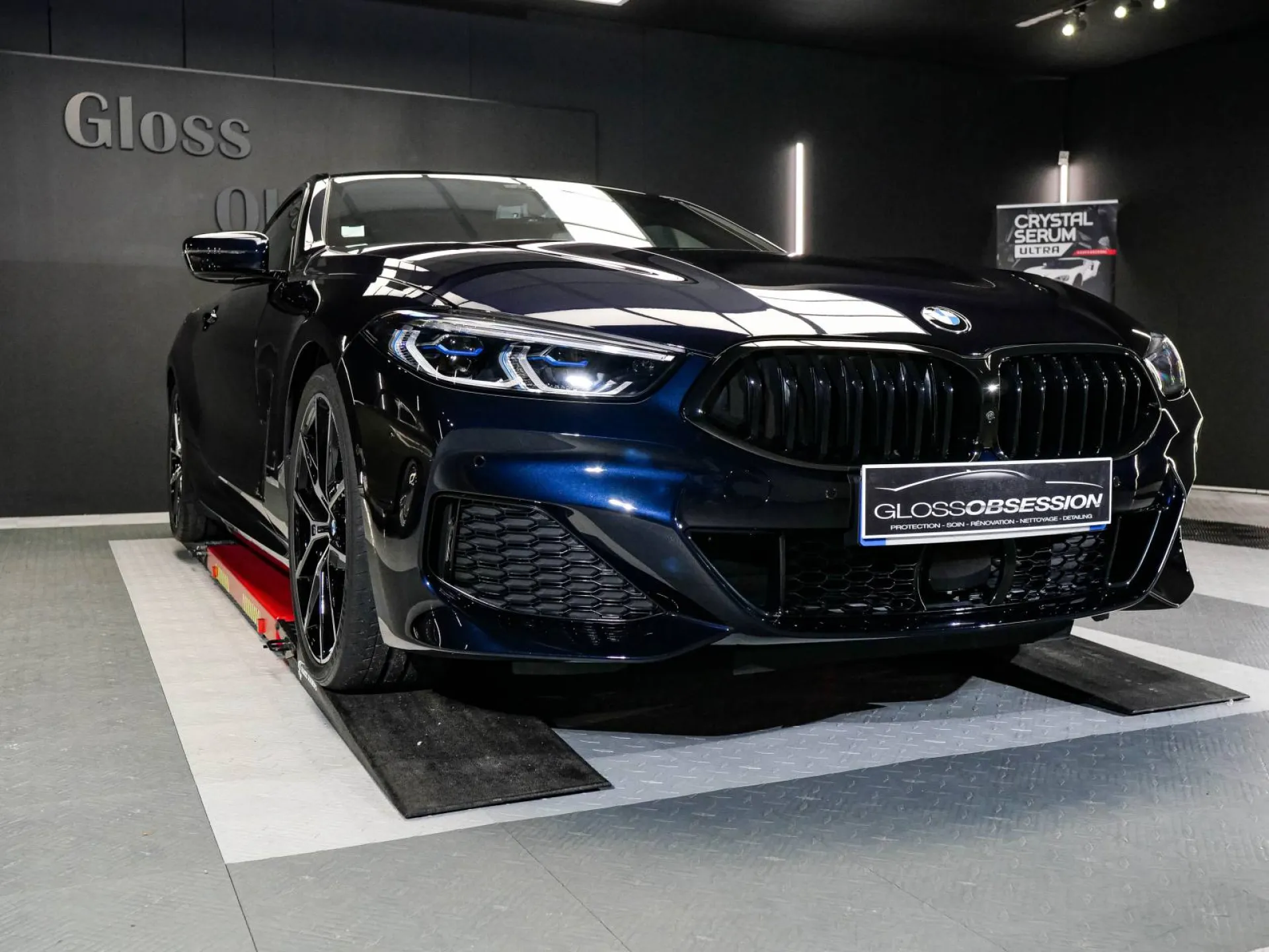 Traitement céramique Gtechniq sur BMW Série 8 pour une protection longue durée et une finition optimisée. #BMWSerie8 #Gtechniq #CrystalSerumUltra