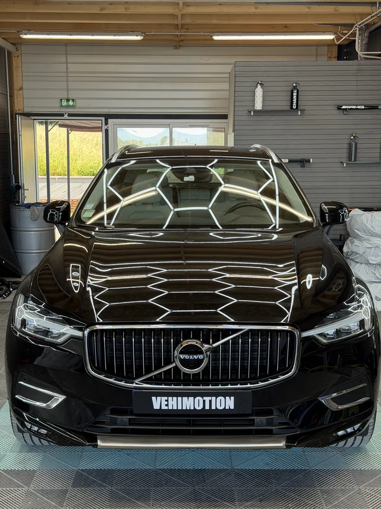 VOLVO XC60 D4 INSCRIPTION AWD – BVA – 4 ROUES MOTRICES – ENTRETIEN COMPLET - SIEGES CHAUFFANT | Diesel D4 190 chv / 11cv | 01/2019 | 154 000 km | 5 places | 5 portes