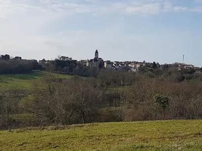 Thiviers en Dordogne, un cadre authentique pour illustrer l’expertise Horde d’Or et son estimation fiable de camping‑car pour une vente rapide et sécurisée