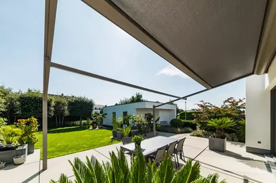 Installation de pergola à toile rétractable sur Salon de Provence
