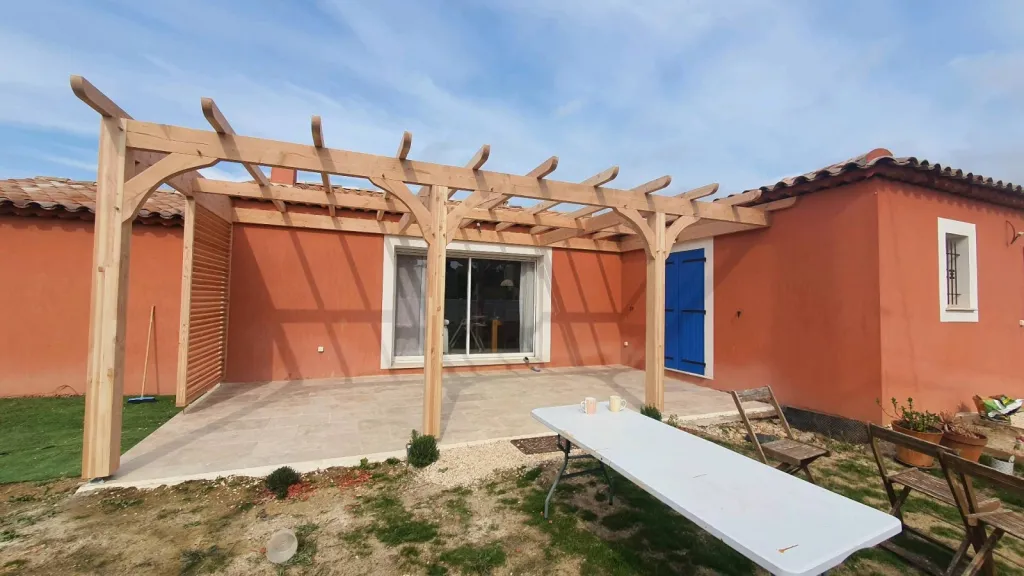 Conception et pose de pergola bois brignoles VAR 83