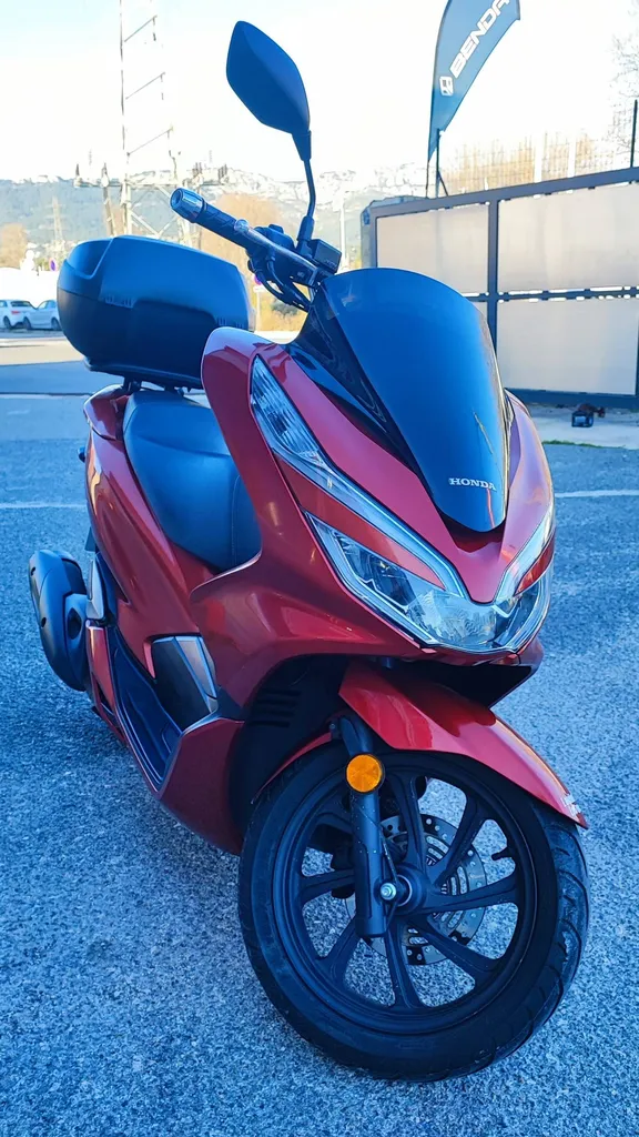 HONDA PCX 125 DU 02/2019 AVEC 17450 KM.