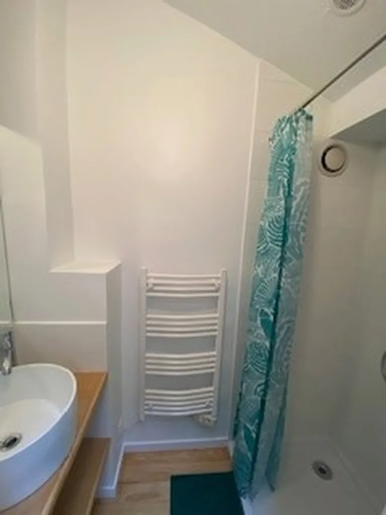 A louer F2 meublé de 28.66m²- rue de buffon - 580€ charges comprises