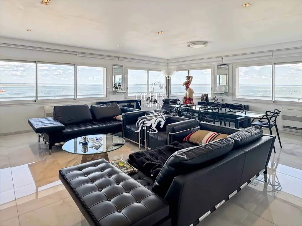 Appartement de standing en première ligne