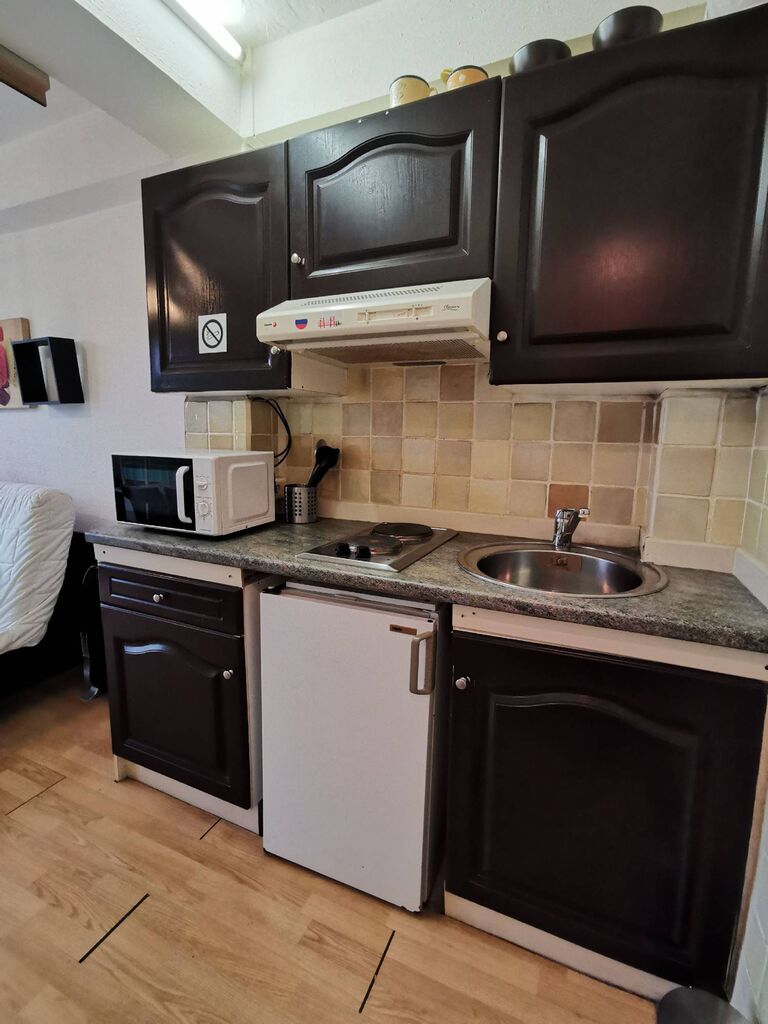 Vente studette Cassis en rez-de-chaussée dans une résidence sécurisée derrière le port