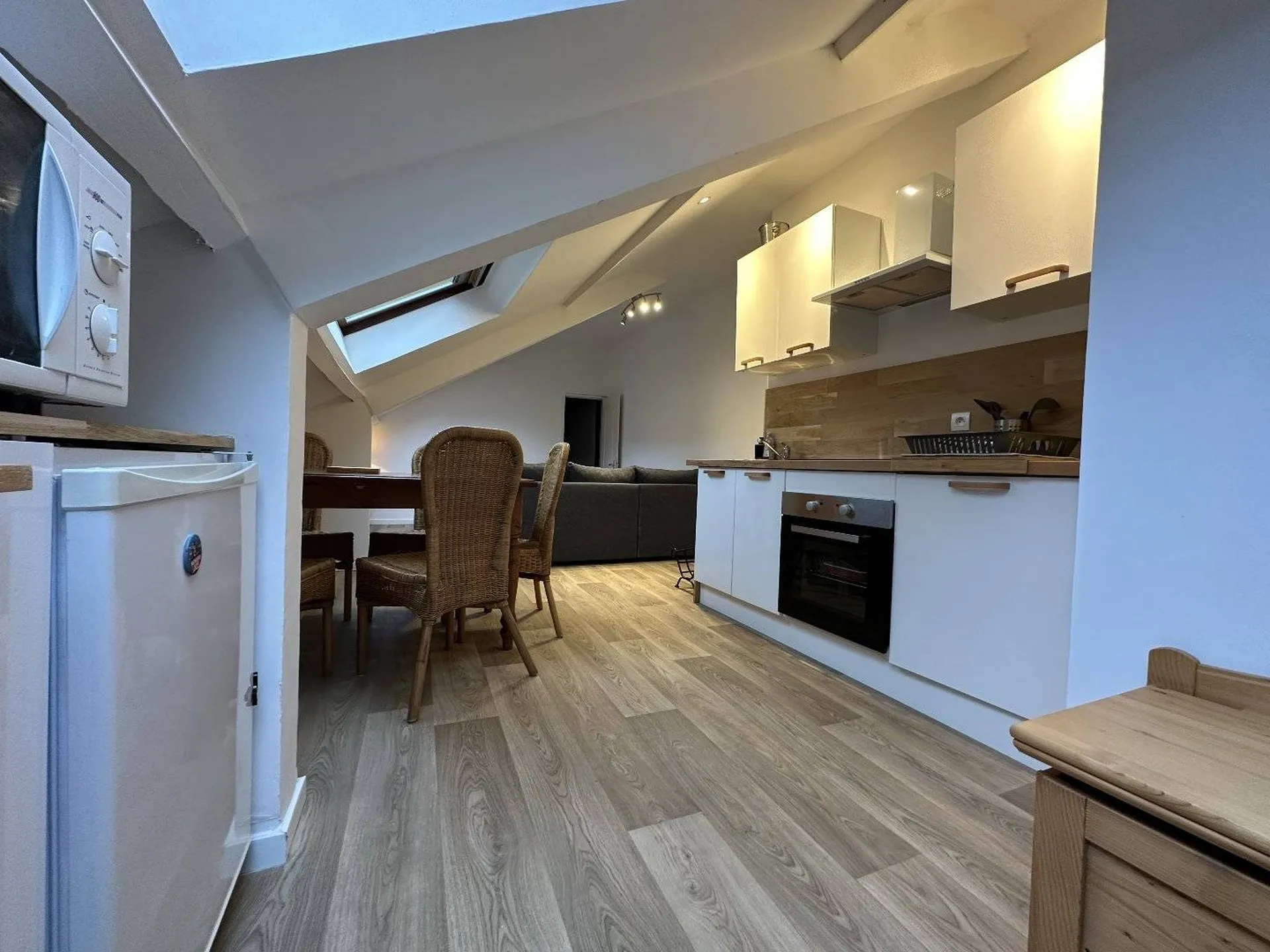 Vends appartement/studio meublé de 31.32m² loi carrez.