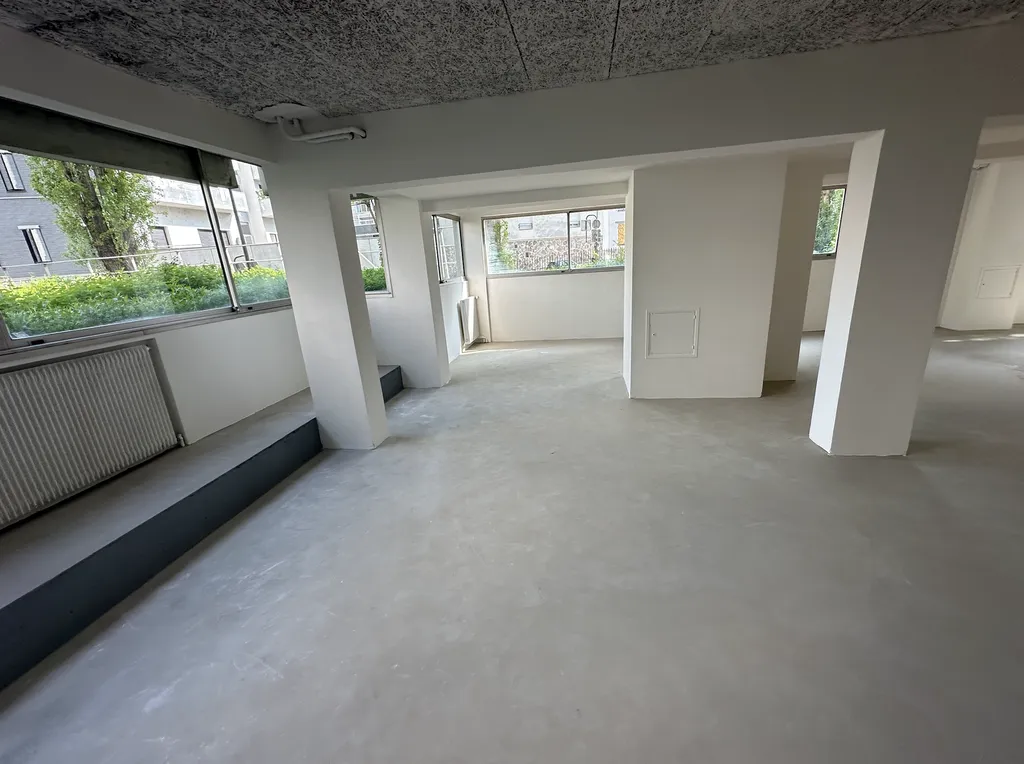 Location - Local commercial 2050 m², La Villette, Quai de la Marne 75019 PARIS