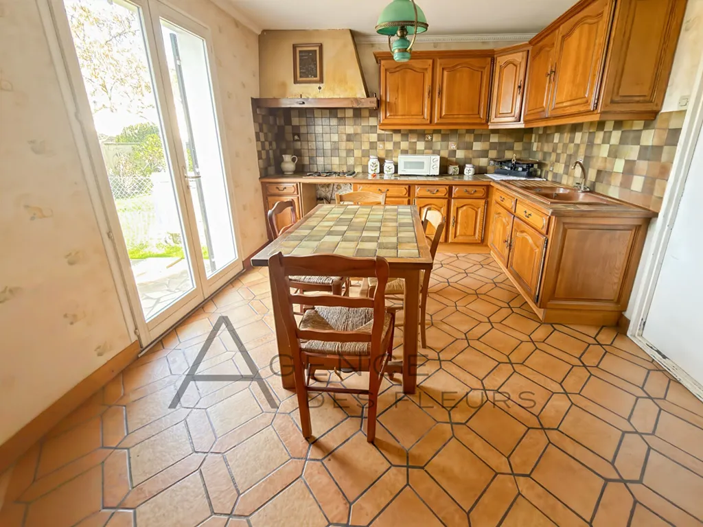 A vendre maison de 90 m² édifiée sur 182 m² de terrain sur la commune de CAUDEBEC LES ELBEUF 76320