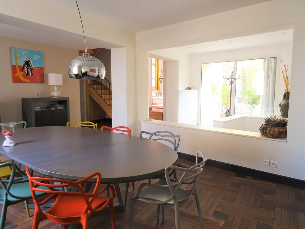 Avignon hyper centre, Appartement quadruplex avec toit-terrasse et piscine   