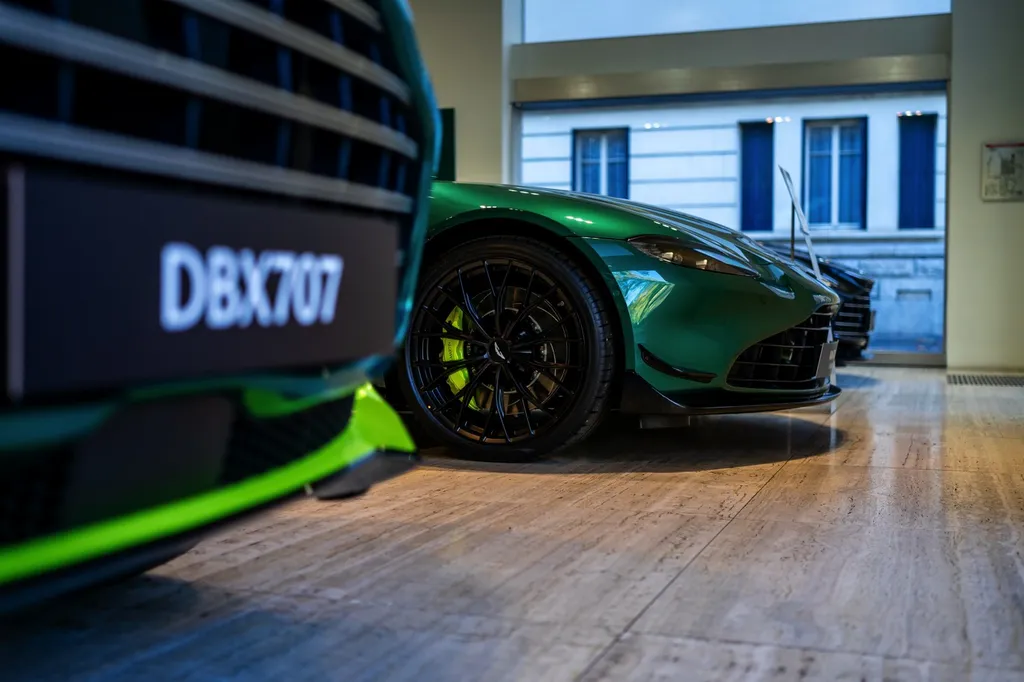 traitement céramique Lyon Aston Martin DBX 707 AMR 