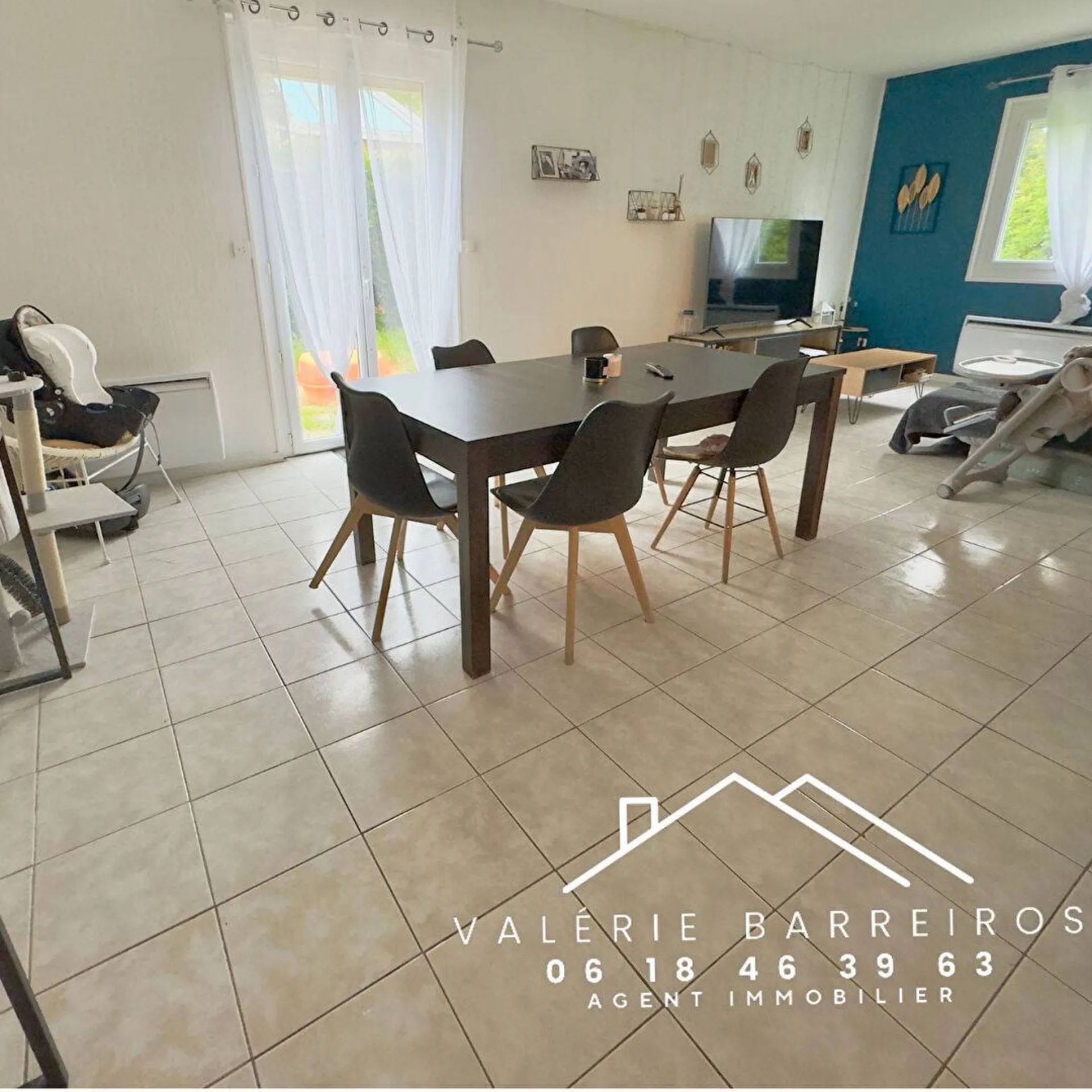 A vendre sur la commune de ST PIERRE LES ELBEUF 76320 maison de 103  m² édifiée sur un terrain de 518 m²