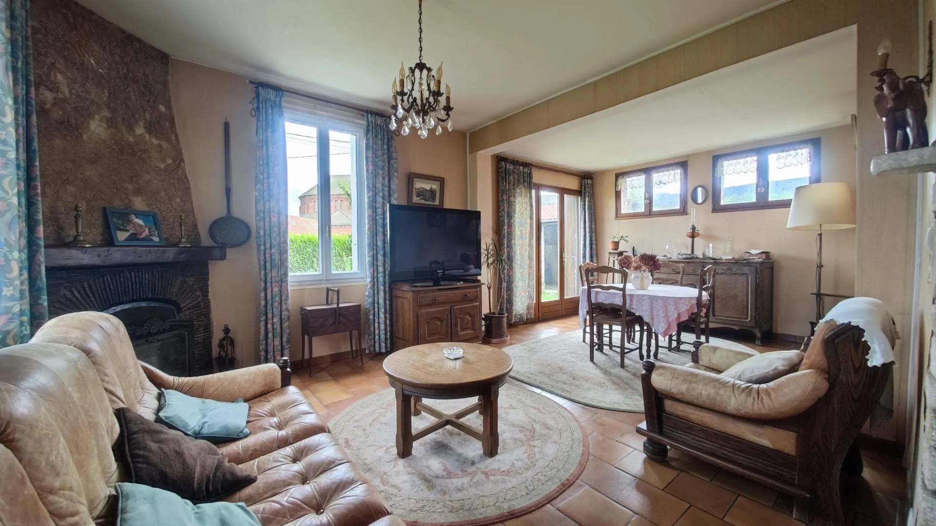 Maison de caractère à rafraichir proche commerces située au calme et à 2 minutes de la mer de Dieppe, en Seine-maritime (76)