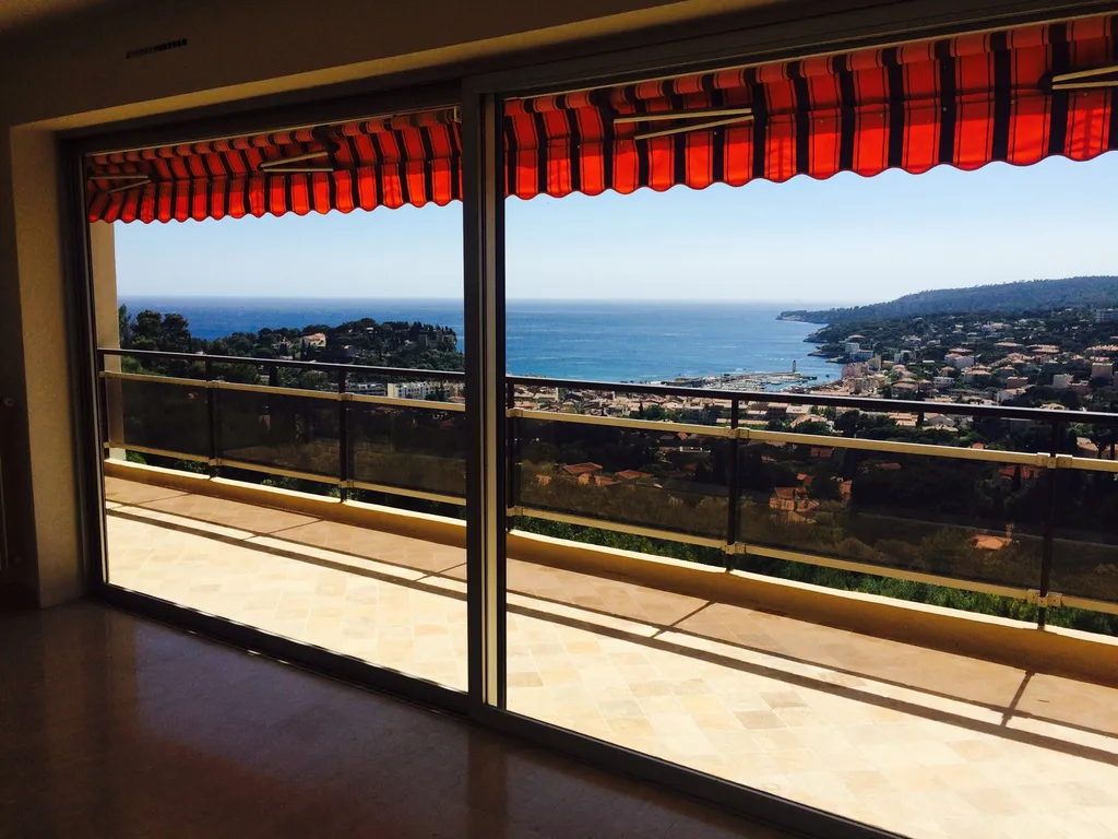 Cassis terrasse vue mer