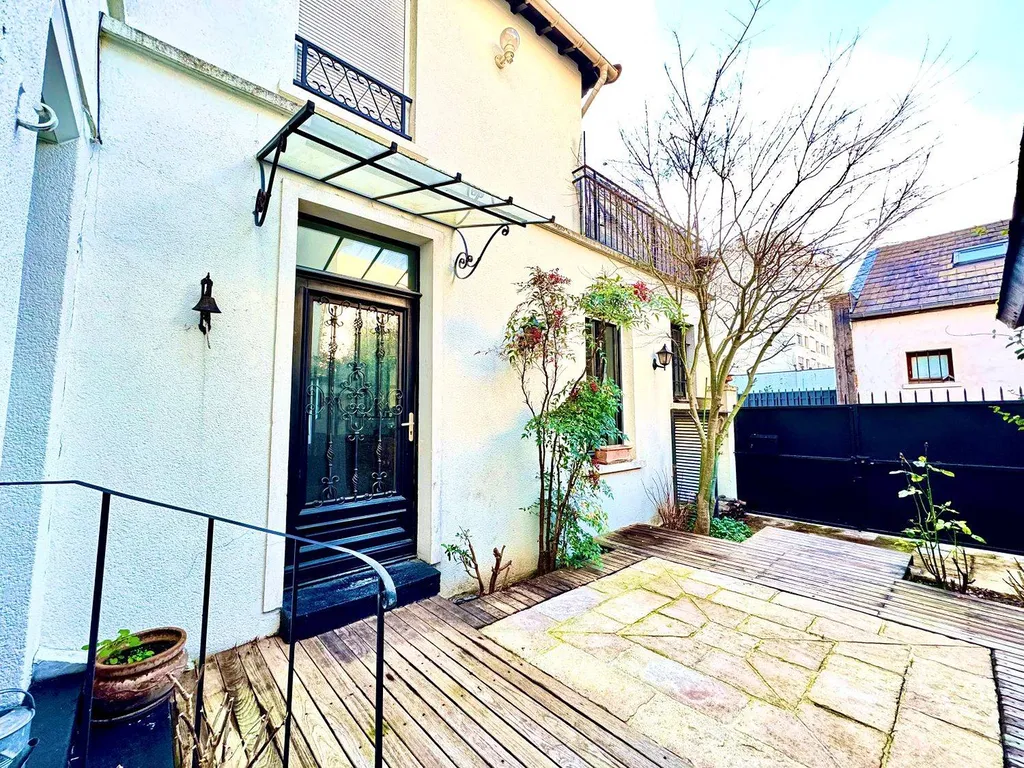 A vendre Maison avec7 chambres Courbevoie 92400