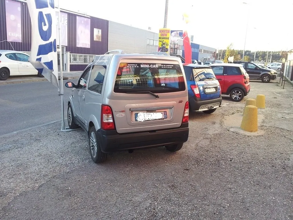 Voiture sans permis Occasion Mini car vitrolles Ligier Optimax DCI 2011