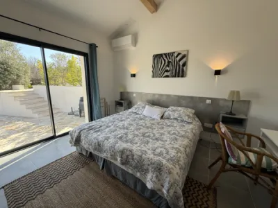 Villa Les Issambres – rénovée avec charme, à 500 m des plages et une piscine