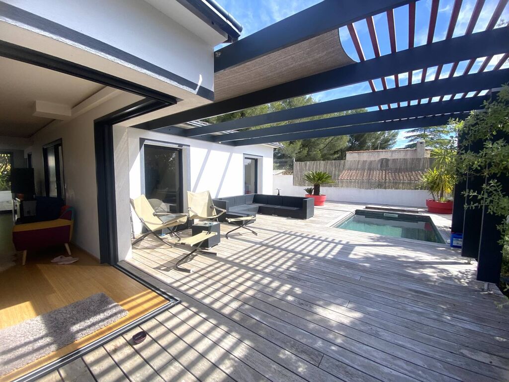 Villa La Ciotat proche Ceyreste, maison récente T5, garage, cave 