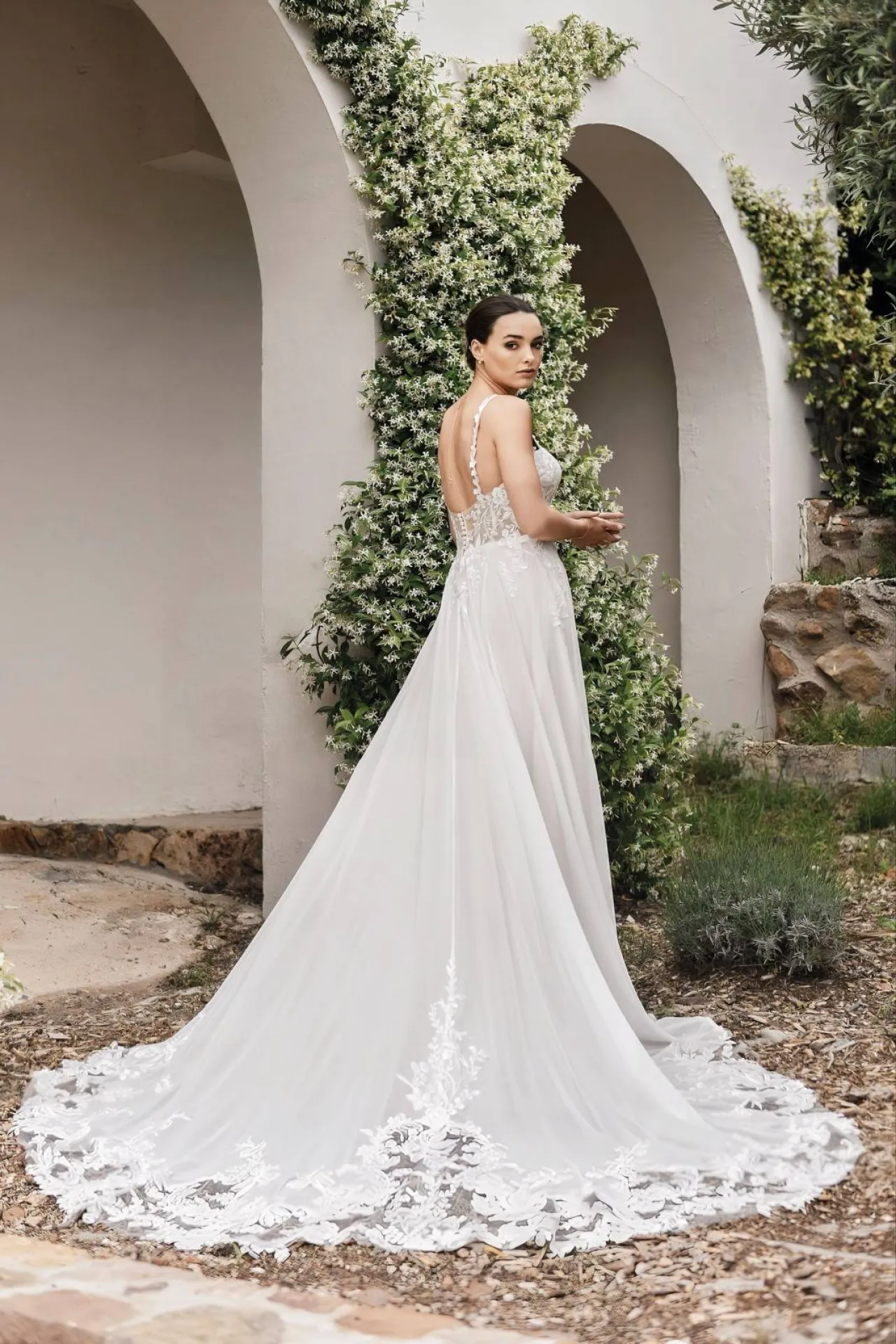 robe de mariée fluide Bel 22520