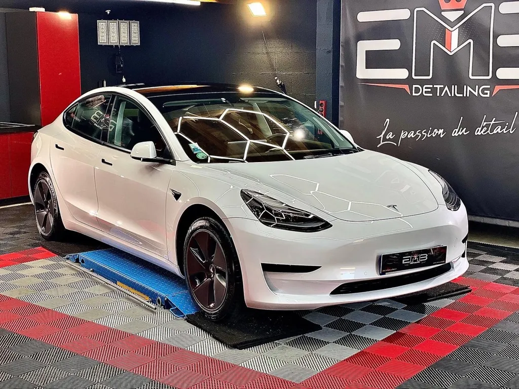 Detailing Lyon traitement céramique craponne tesla modèle 3 