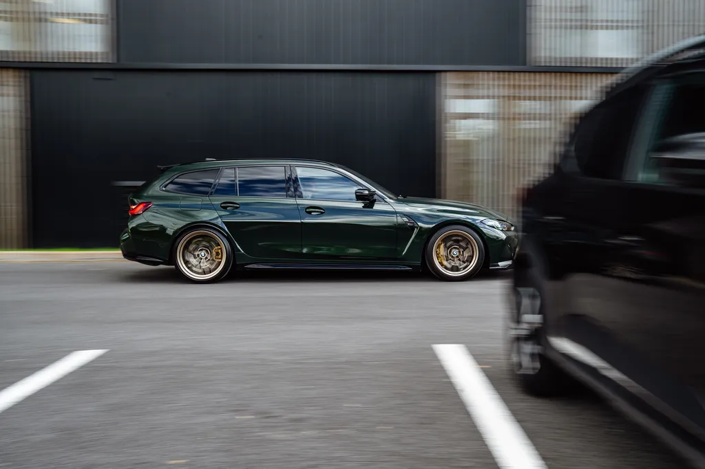 Traitement céramique carrosserie vitres jantes et protection PPF carbone intérieur sur BMW M3 G80 Touring près de Serris