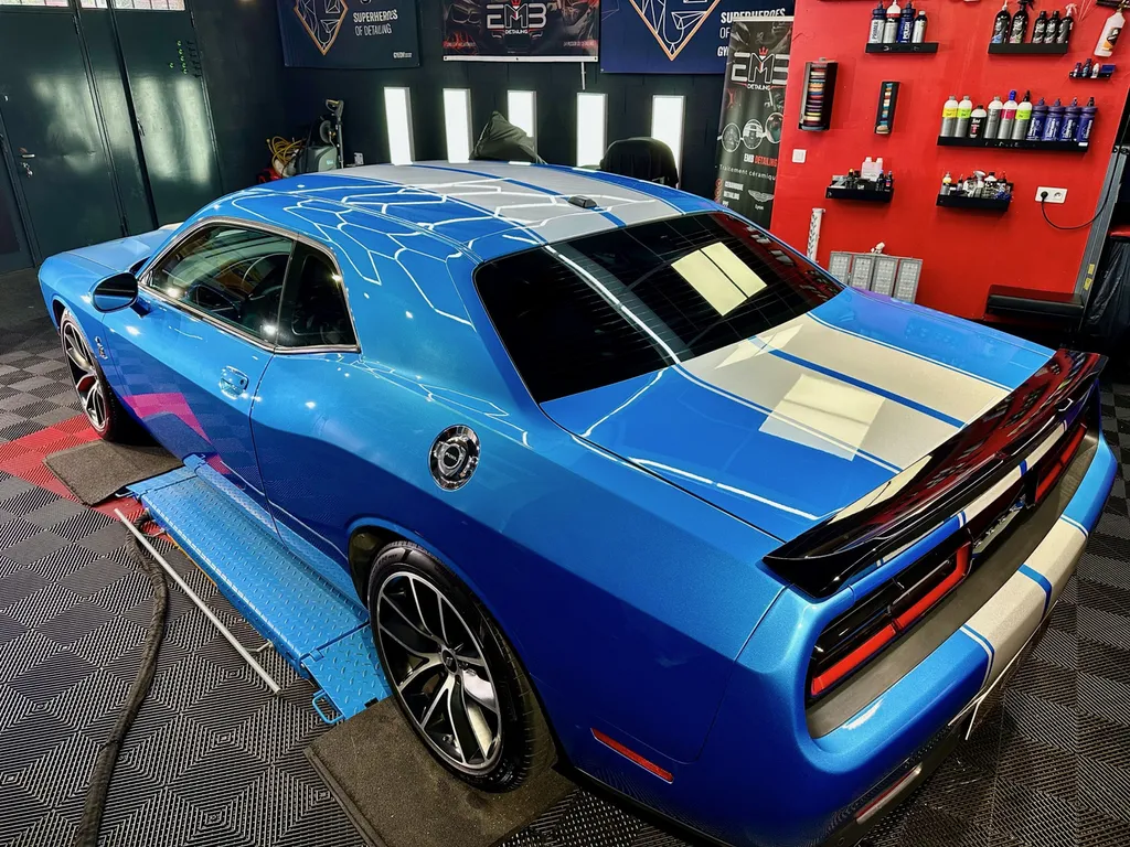 Traitement céramique , detailing Dodge Challenger spécialiste sur Vaugneray 