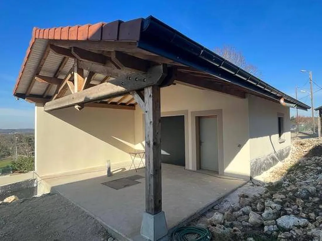 Ravalement de façade pour maison neuve à Jujurieux proche d'Ambérieu en Bugey (01)