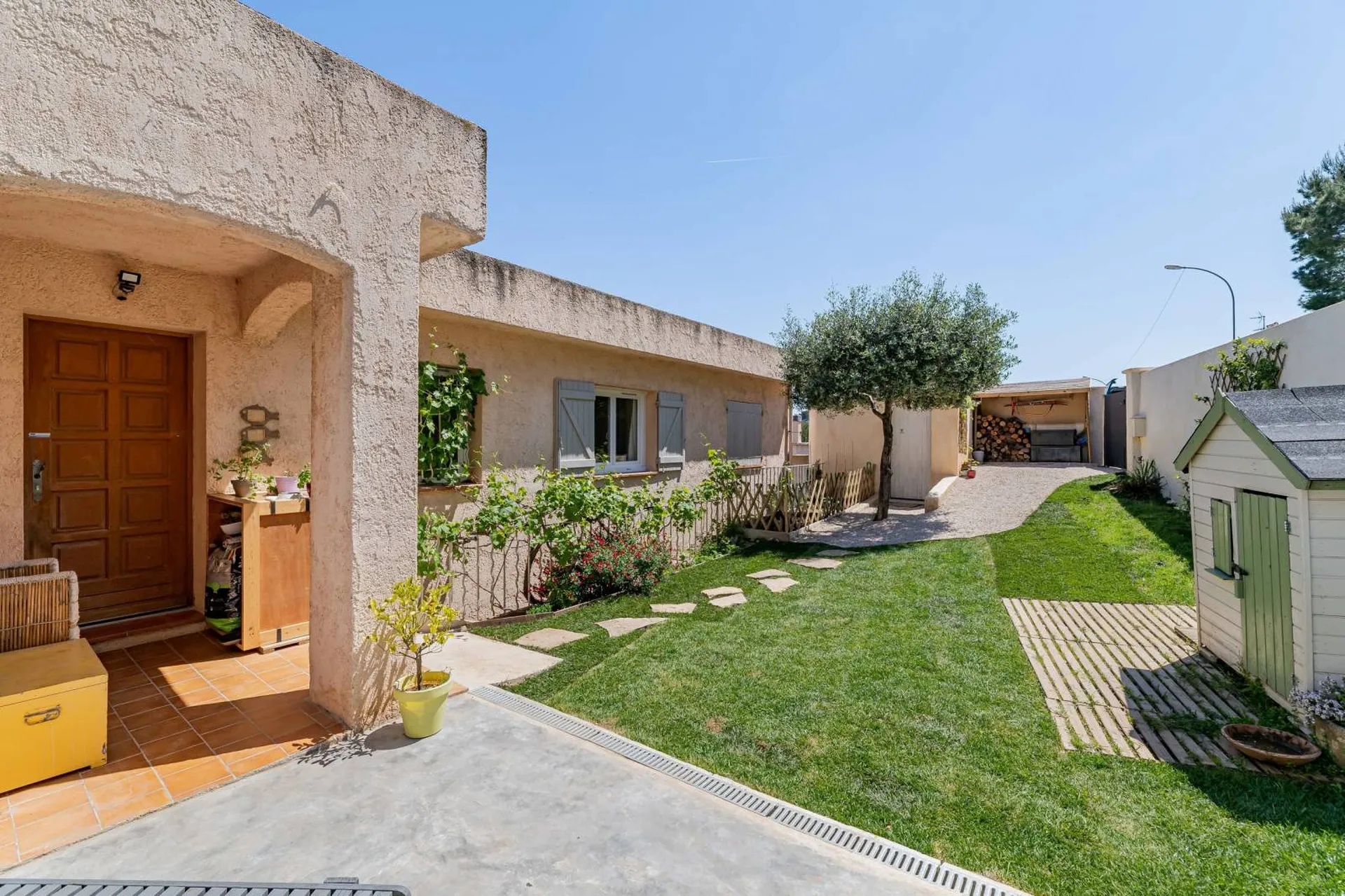 Carnoux haut de villa en vente