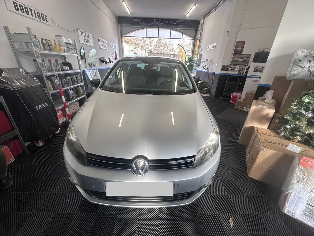 Remplacement de pare-brise et vitrages Volkswagen Golf 6 avec franchise offerte, 150 € cadeau et zéro avance à Marseille 13013