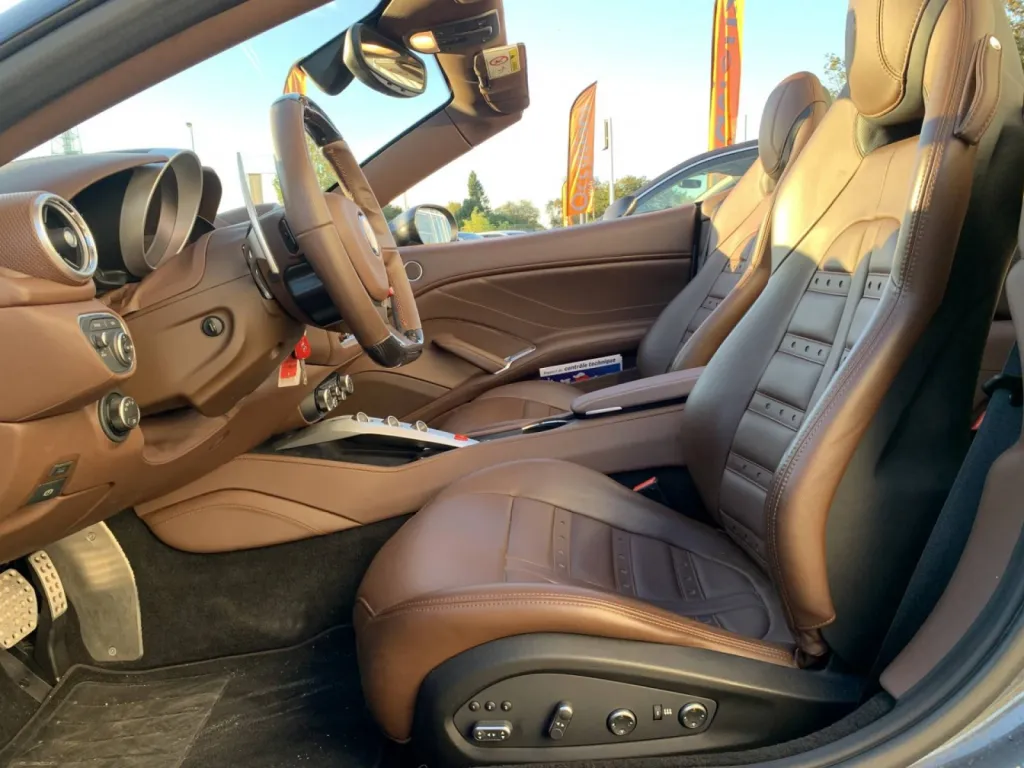 Vente Ferrari d'occasion Califonia T en Normandie