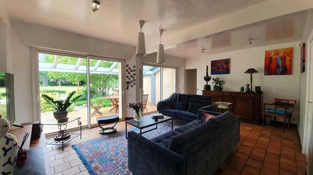 VENDU - Propriété avec parc et dépendances - Le Mans - à vendre