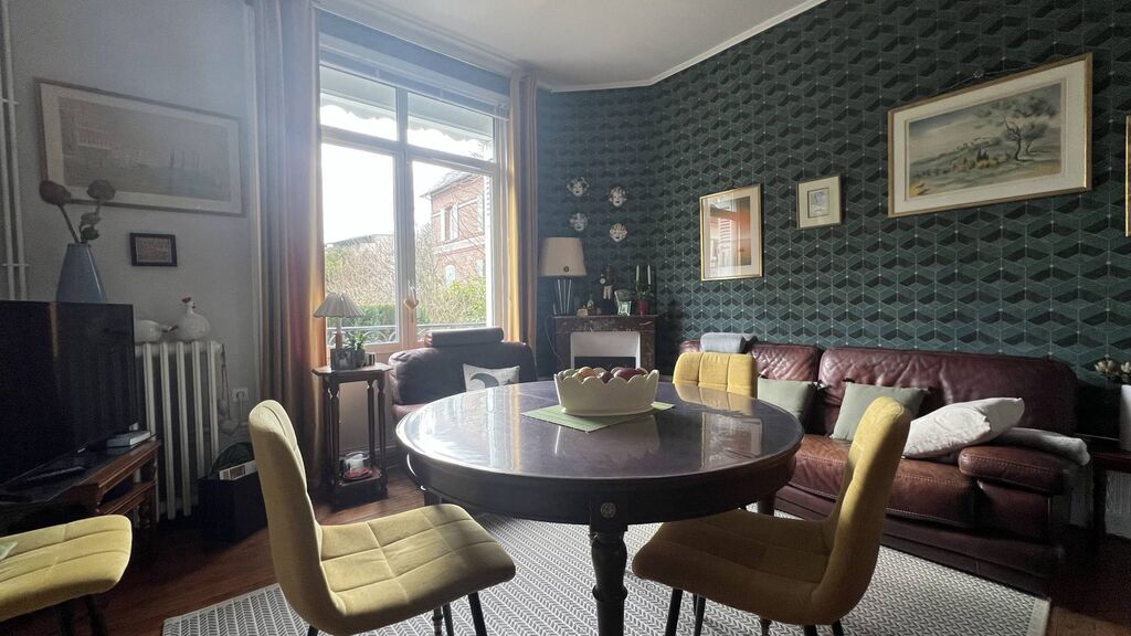 ÉLEGANTE DEMEURE BOURGEOISE EN COEUR DE VILLE DE EU