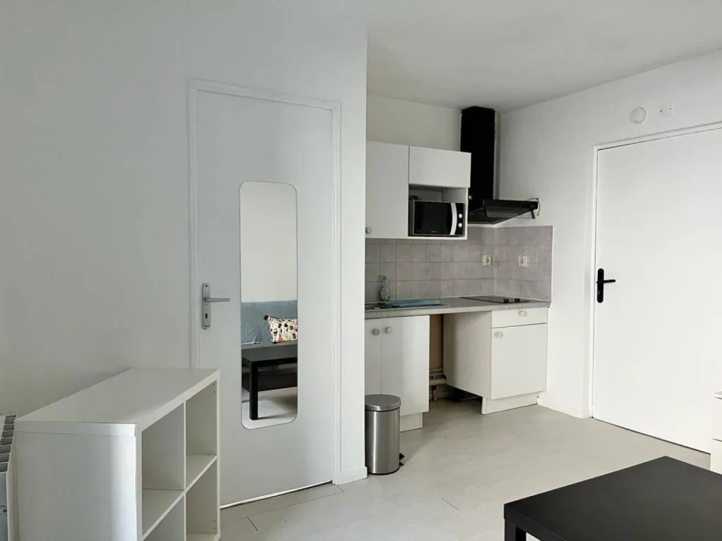 Situé au 03 rue du Mont à Rouen