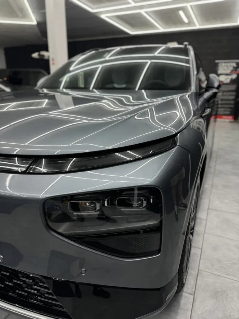 XPENG G9 : Une Protection d’Exception avec Gtechniq et XPEL chez Riviera Detailing