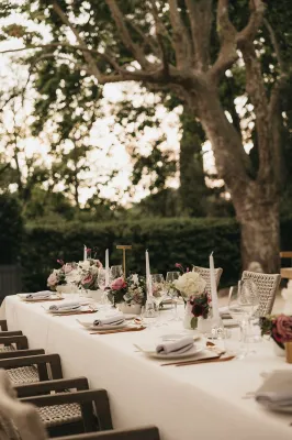 Votre Agence de wedding planner experte pour organiser un mariage vue mer dans un domaine à Marseille