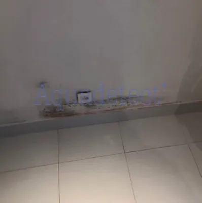 Dégât des eaux dans un studio à GRIMAUD prés de Saint Tropez dans le VAR