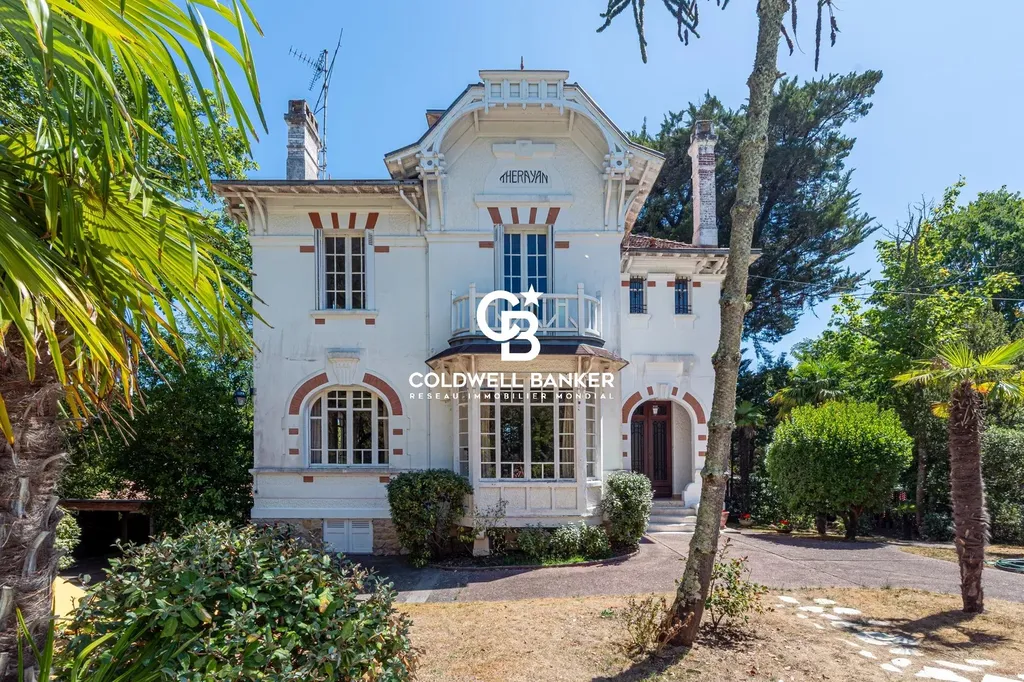 Villa historique au Moulleau - une adresse confidentielle à 300 mètres de la plage