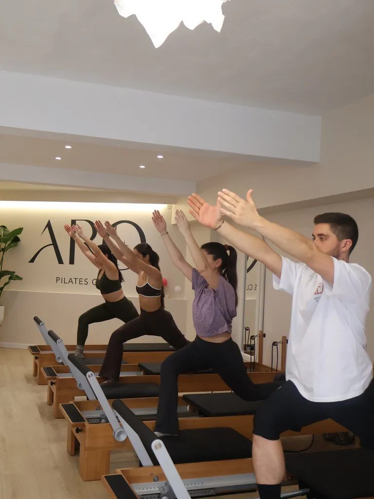 Privatisation de studio de Pilates pour séminaire entreprise et enterrement de vie de jeune fille à Marseille 13007