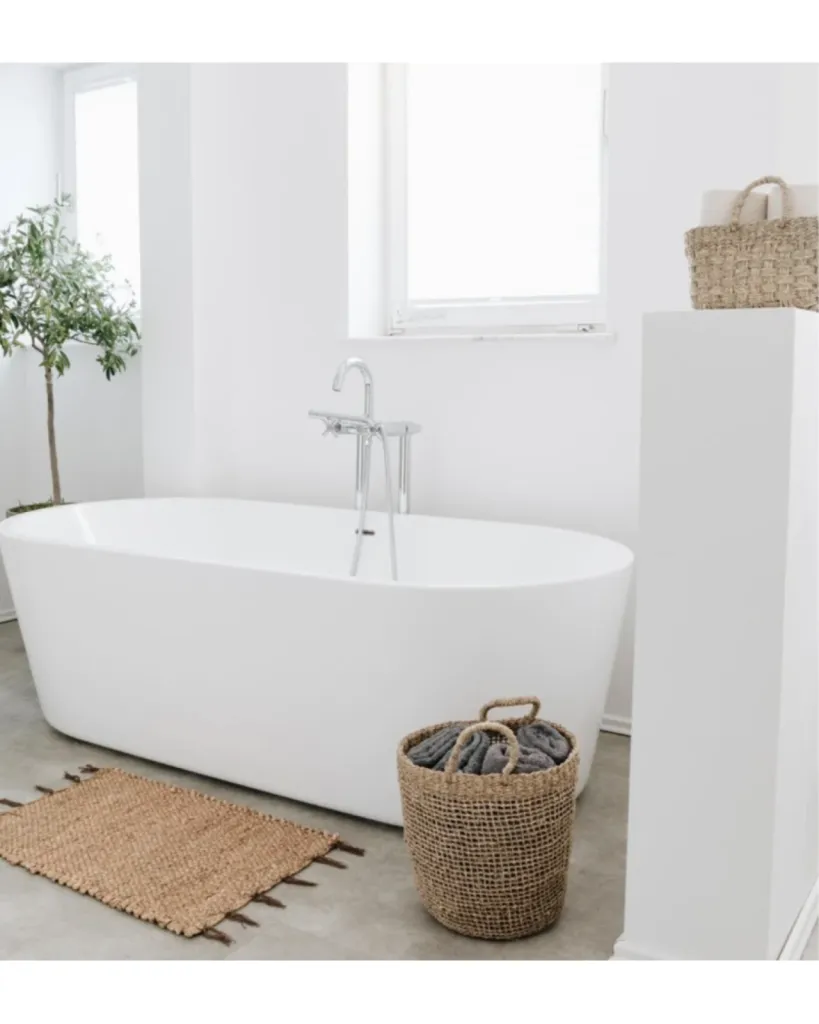 Une salle de bains lumineuse et cosy à Venelles conçu par l'agence d'architecture Inspirations d'intérieurs à Pertuis