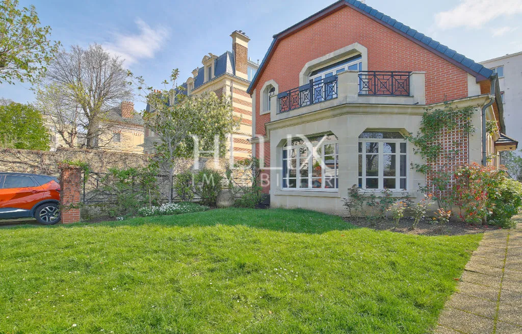 Le Vésinet Centre - Belle maison moderne