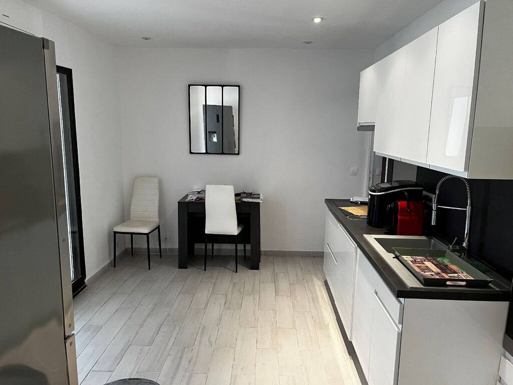 Cassis vente appart avec jardin