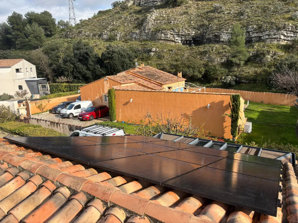 Installation de panneaux photovoltaïques de 6 kW pour réduire sa facture d’électricité à  Septèmes-les-Vallons en Provence