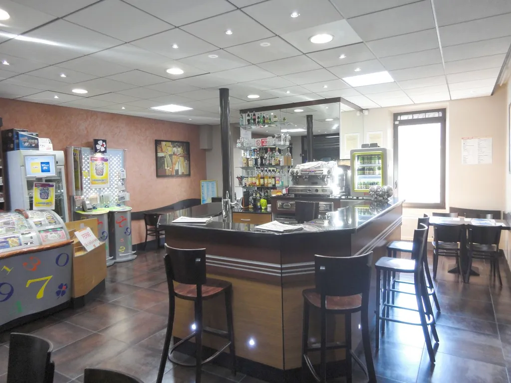 Vend Murs et fond de commerce Roquefort le Bédoue