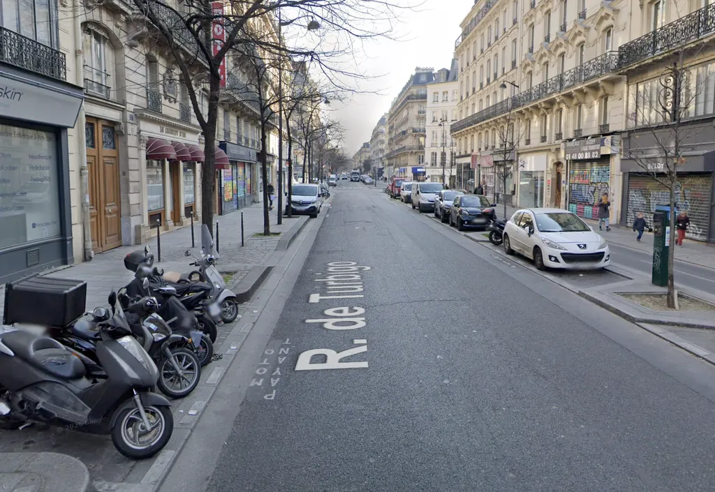 Location - Boutique 216 m², Arts Et Metiers, Rue de Turbigo 75003 PARIS