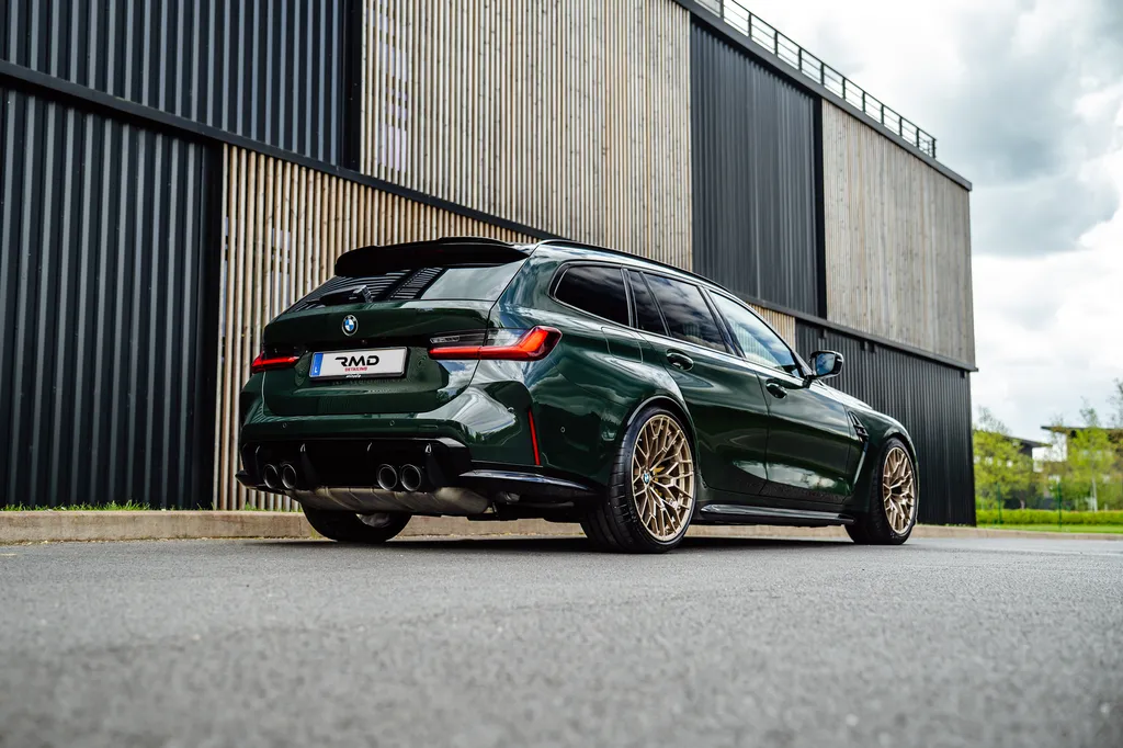 Traitement céramique carrosserie vitres jantes et protection PPF carbone intérieur sur BMW M3 G80 Touring près de Serris